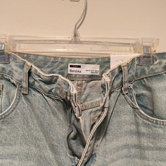 Bershka NWT Frayed Hem Light Blue Jeans 100% Cotton Size 4 - Picture 4 of 8